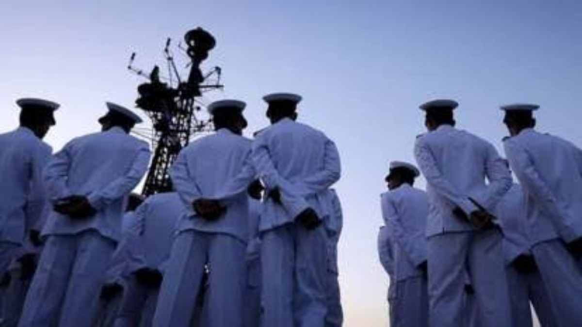 Qatar releases 8 Indian Navy men jailed on espionage charges, 7 back in India