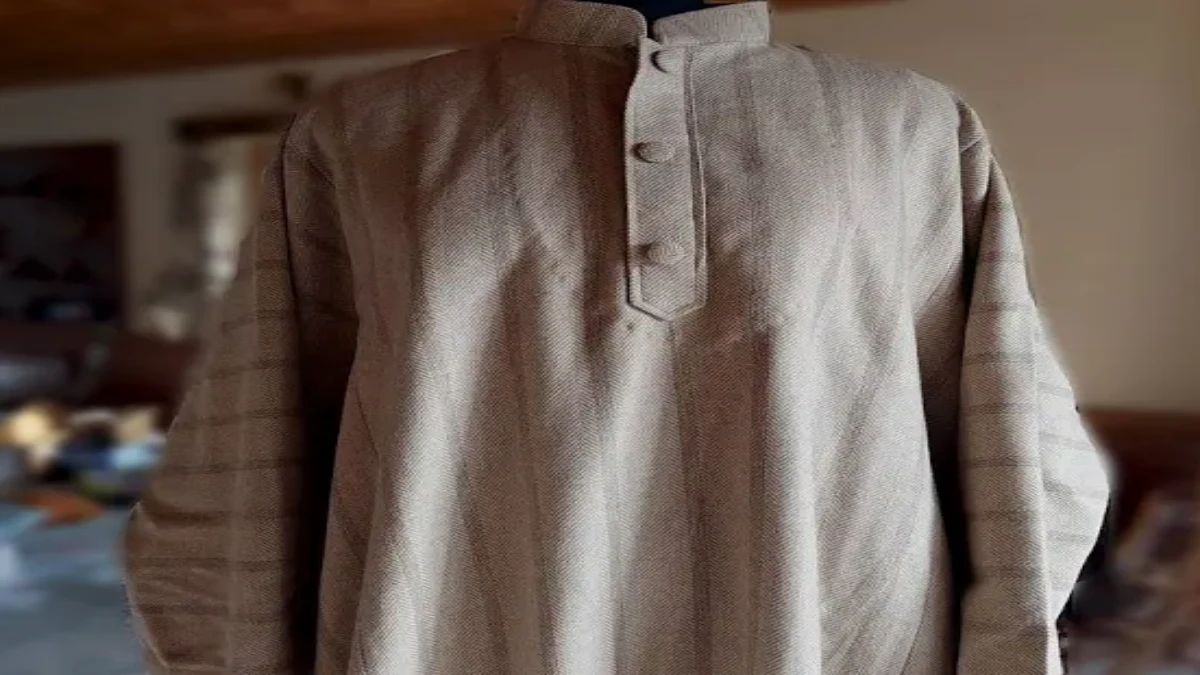 Pheran || Forest Guard Suspended for Wearing Pheran on Duty