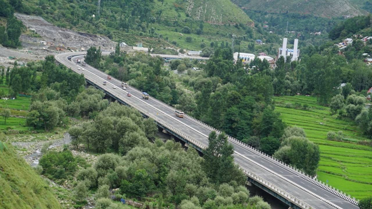 For Rs 4185 Cr, Cube Highways Trust Acquires Two Key Highway Assets in Jammu and Kashmir