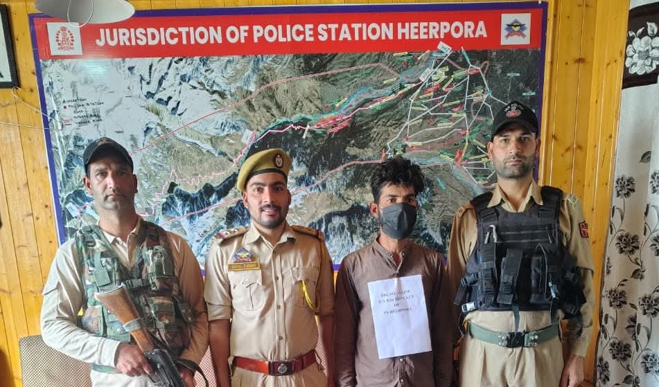 Drug Peddler Arrested in Shopian, 652 Grams of Charas Seized