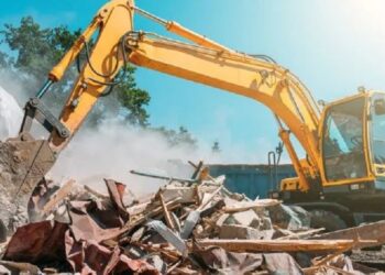 Demolition Uncertainty Looms as SDA Finalises List of Unauthorized 200 Shops in Downtown Srinagar