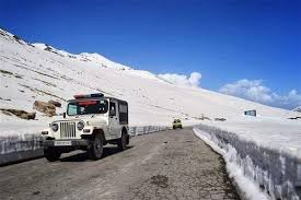 Bandipora–Gurez Road Reopened for Regulated Traffic from Gurez Side