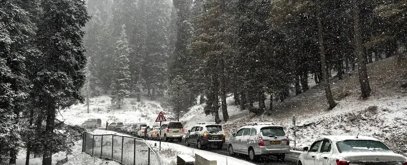Anti-Skid Chains Made Mandatory On J-K’s Tangmarg–Gulmarg Road