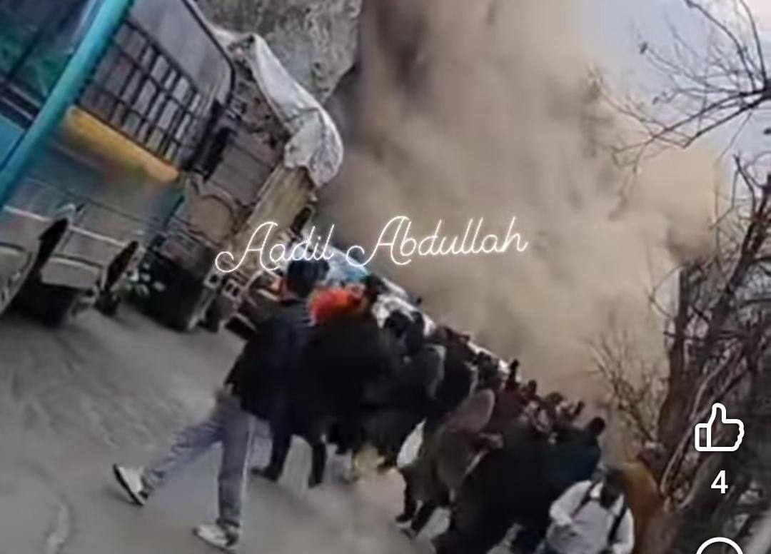 Restoration Efforts Intensified After Landslide Blocks Srinagar–Baramulla Highway