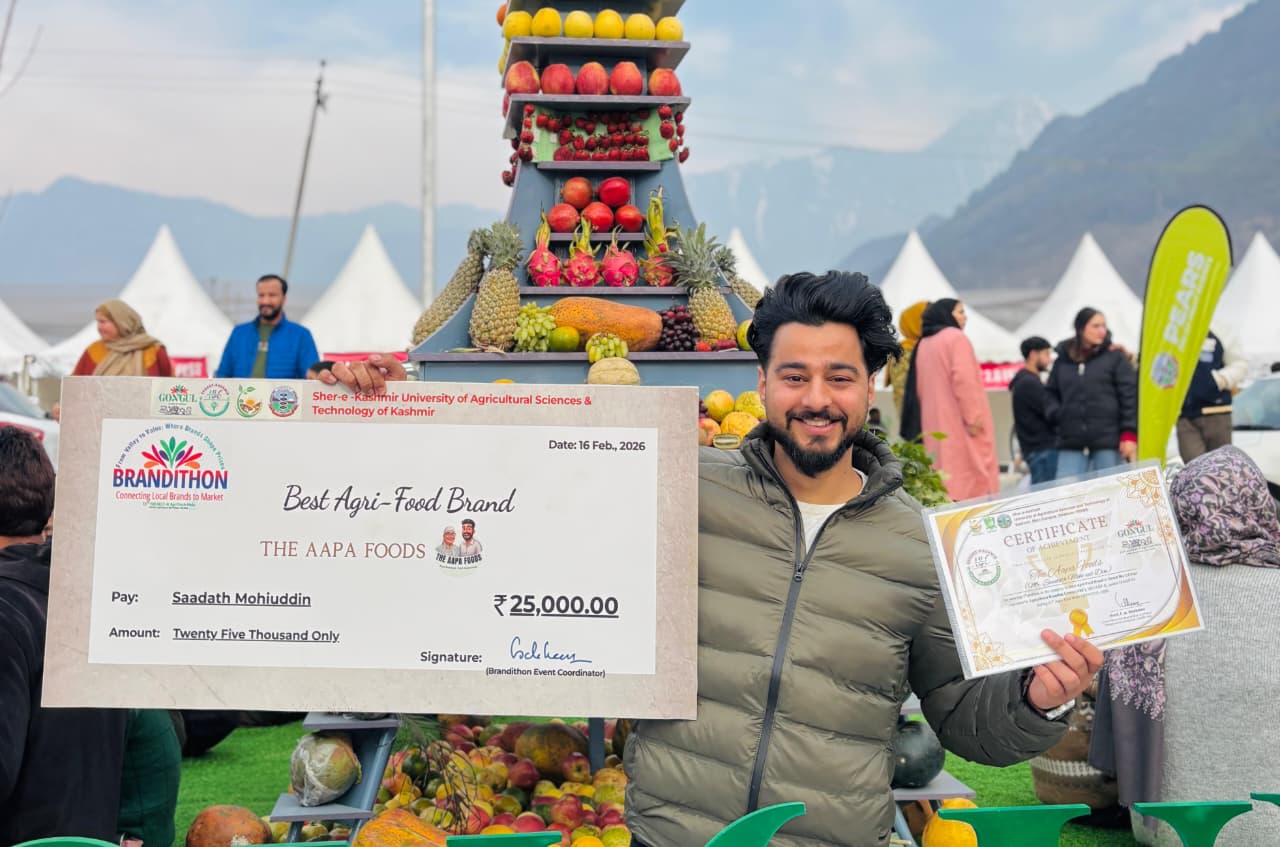 The Aapa Foods Honoured as Best Agri-Food Brand by SKAUST Kashmir