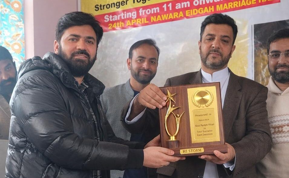 Imtiyaz Ahmad of Unibic Biscuits Honoured for Outstanding Performance at Mega Distributor Meet in Kashmir